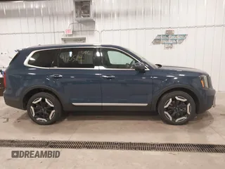2023 Kia Telluride S with VIN 5XYP6DGC1PG348835, listed as a IAAI auction lot 41985119 with 34,701 mi miles and . Bid and sale history available at DreamBid. Image 13.