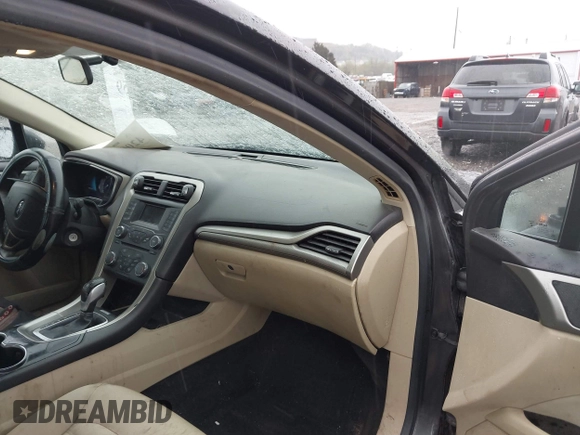 2015 Ford Fusion SE Hybrid with VIN 3FA6P0LU4FR236282, listed as a IAAI auction lot 42006659 with 146,931 mi miles and . Bid and sale history available at DreamBid. Image 5.