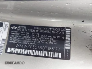 2011 MINI Clubman z VIN WMWZF3C55BT188172, wystawiony jako IAAI lot #41387090 z przebiegiem 176 300 mil mil oraz . Historia ofert i sprzedaży dostępna na DreamBid. Obrazek 9.