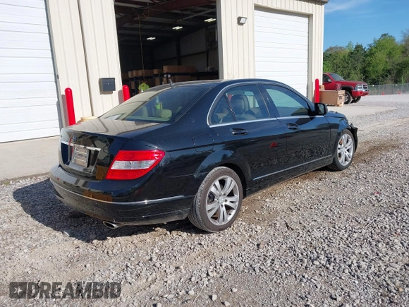 2008 Mercedes-Benz C 300 Sport z VIN WDDGF54X38F138356, wystawiony jako IAAI lot #41991750 z przebiegiem 128 673 mil mil oraz . Historia ofert i sprzedaży dostępna na DreamBid. Obrazek 4.