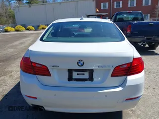 2015 BMW 5 Series 528i xDrive with VIN WBA5A7C54FD627334, listed as a IAAI auction lot 41904365 with 144,316 mi miles and . Bid and sale history available at DreamBid. Image 17.