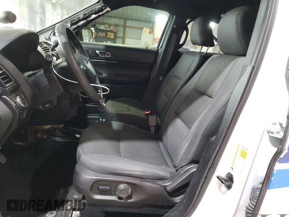 2019 Ford Police Interceptor Utility z VIN 1FM5K8AR5KGA29513, wystawiony jako Copart lot #51935155 z przebiegiem 37 220 mil mil oraz Szkoda całkowita • Salvage title. Historia ofert i sprzedaży dostępna na DreamBid. Obrazek 7.