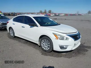 2013 Nissan Altima SV with VIN 1N4AL3AP8DN534967, listed as a IAAI auction lot 41827540 with 159,646 mi miles and . Bid and sale history available at carsss.com. Image 1.
