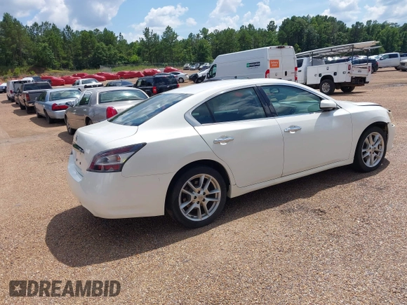 2014 Nissan Maxima SV with VIN 1N4AA5AP2EC443353, listed as a IAAI auction lot 42538040 with 174,615 mi miles and . Bid and sale history available at DreamBid. Image 4.