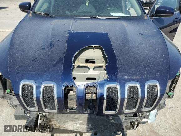 2016 Jeep Cherokee Latitude z VIN 1C4PJMCS3GW322171, wystawiony jako Copart lot #57277835 z przebiegiem 137 850 mil mil oraz Szkoda całkowita • Salvage title. Historia ofert i sprzedaży dostępna na DreamBid. Obrazek 12.