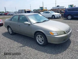 2001 Toyota Camry CE z VIN 4T1BG22K91U100781, wystawiony jako IAAI lot #42573682 z przebiegiem 241 403 mil mil oraz . Historia ofert i sprzedaży dostępna na DreamBid. Obrazek 1.