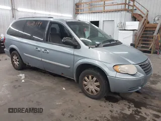 2006 Chrysler Town & Country LWB Touring with VIN 2A4GP54L96R849161, listed as a IAAI auction lot 41621594 with 203,976 mi miles. Bid and sale history available at carsss.com. Image 1.