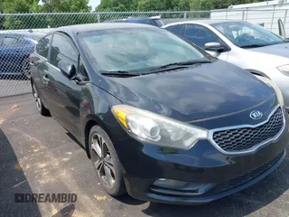 2016 Kia Forte EX z VIN KNAFX4A80G5546678, wystawiony jako IAAI lot #42351934 z przebiegiem 143 020 mil mil oraz . Historia ofert i sprzedaży dostępna na DreamBid. Obrazek 1.