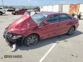 2017 Toyota Camry XLE z VIN 4T1BF1FK8HU645467, wystawiony jako Copart lot #56690075 z przebiegiem Nie podano mil oraz Szkoda całkowita • Salvage title. Historia ofert i sprzedaży dostępna na DreamBid. Obrazek 1.