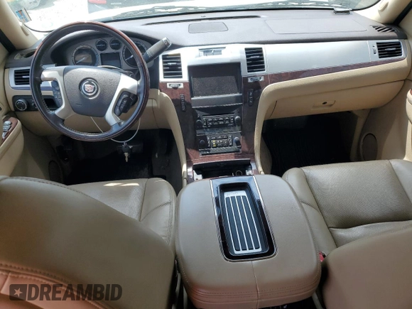 2012 Cadillac Escalade ESV Luxury with VIN 1GYS3HEF6CR134646, listed as a Copart auction lot 55392385 with 211,358 mi miles and Salvage title. Bid and sale history available at DreamBid. Image 8.