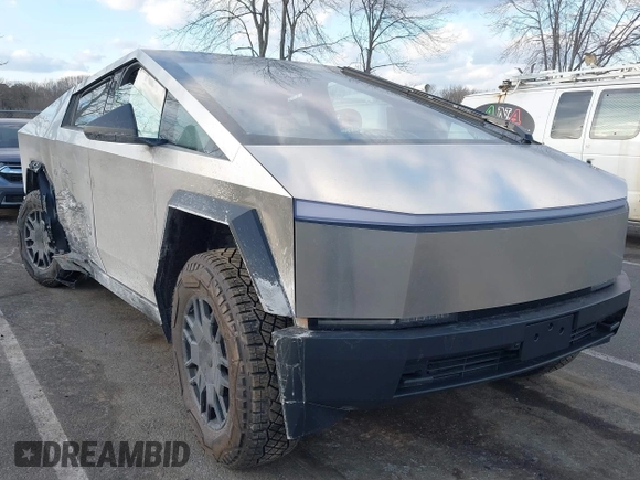 2024 Tesla Cybertruck с VIN 7G2CEHEDXRA026834, выставлен на аукционе IAAI как лот 41448419 с пробегом 2 938 миль миль и . История ставок и продаж доступна на DreamBid. Изображение 1.