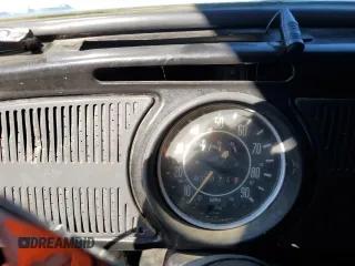 1971 Volkswagen Beetle with VIN 1112883099, listed as a Copart auction lot 87706835 with 8,087 mi miles and Salvage Title. Bid and sale history available at DreamBid. Image 9.