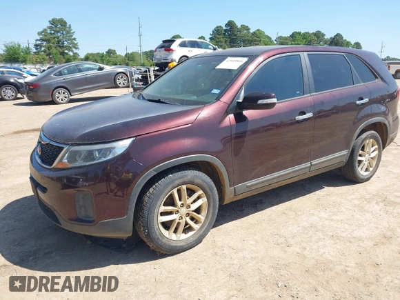 2015 Kia Sorento LX with VIN 5XYKT3A68FG619839, listed as a IAAI auction lot 42049866 with 215,471 mi miles. Bid and sale history available at carsss.com. Image 2.