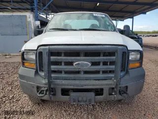 2006 Ford Super Duty F-250 XL with VIN 1FTSX21P16EB83027, listed as a Copart auction lot 47947635 with 172,005 mi miles and Salvage Title. Bid and sale history available at carsss.com. Image 5.