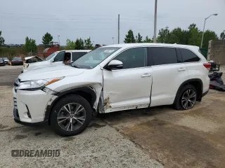 2017 Toyota Highlander LE with VIN 5TDBZRFH8HS371531, listed as a Copart auction lot 59560275 with 87,200 mi miles and Salvage title. Bid and sale history available at DreamBid. Image 1.