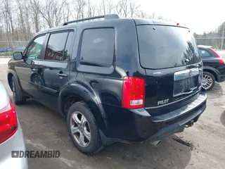2013 Honda Pilot EX-L with VIN 5FNYF4H54DB062601, listed as a IAAI auction lot 41833449 with 210,766 mi miles. Bid and sale history available at carsss.com. Image 3.