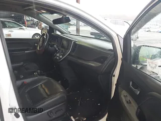 2015 Toyota Sienna SE with VIN 5TDXK3DC1FS528070, listed as a IAAI auction lot 41780191 with 117,488 mi miles. Bid and sale history available at carsss.com. Image 5.
