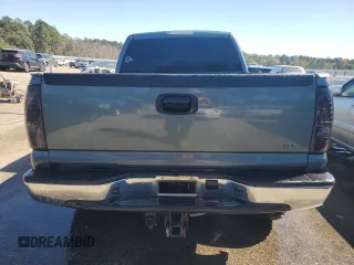 2007 GMC Sierra 1500HD SLE z VIN 1GTGK13U87F159305, wystawiony jako Copart lot #76525854 z przebiegiem Nie podano mil oraz Szkody całkowita. Historia ofert i sprzedaży dostępna na DreamBid. Obrazek 6.