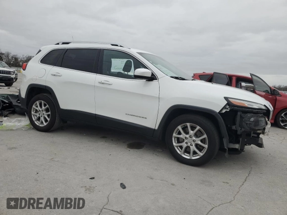 2017 Jeep Cherokee Latitude with VIN 1C4PJLCB1HW593127, listed as a Copart auction lot 48060555 with 103,834 mi miles and Clean Title. Bid and sale history available at carsss.com. Image 4.