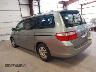 2007 Honda Odyssey EX-L with VIN 5FNRL38737B095747, listed as a IAAI auction lot 42126000 with 178,779 mi miles. Bid and sale history available at carsss.com. Image 3.