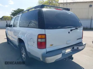 2002 Chevrolet Suburban Z71 with VIN 3GNFK16Z22G270482, listed as a IAAI auction lot 41827919 with 206,240 mi miles. Bid and sale history available at carsss.com. Image 3.
