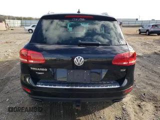 2012 Volkswagen Touareg Lux z VIN WVGEK9BP4CD008562, wystawiony jako Copart lot #47947675 z przebiegiem 136 048 mil mil oraz Szkoda całkowita • Salvage title. Historia ofert i sprzedaży dostępna na DreamBid. Obrazek 6.