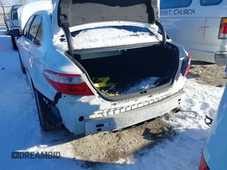2017 Toyota Camry XLE z VIN 4T1BF1FK5HU743856, wystawiony jako IAAI lot #41297063 z przebiegiem 156 218 mil mil oraz . Historia ofert i sprzedaży dostępna na DreamBid. Obrazek 6.