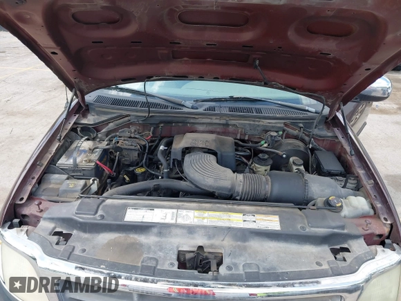 2000 Ford F-150 z VIN 1FTPX17LXYNA52377, wystawiony jako IAAI lot #42265332 z przebiegiem 220 971 mil mil oraz . Historia ofert i sprzedaży dostępna na DreamBid. Obrazek 10.