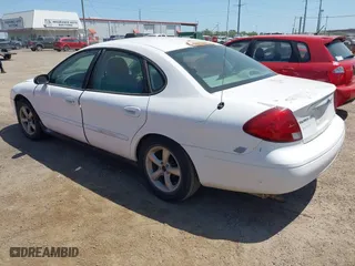 2000 Ford Taurus SES with VIN 1FAFP55U0YA264104, listed as a IAAI auction lot 42006518 with 245,838 mi miles. Bid and sale history available at carsss.com. Image 3.