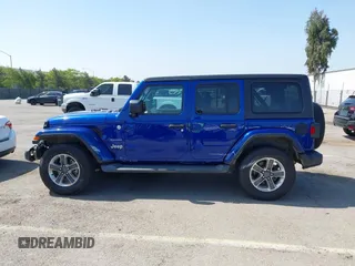 2018 Jeep Wrangler Unlimited Sahara z VIN 1C4HJXEG2JW211116, wystawiony jako IAAI lot #42250718 z przebiegiem 67 771 mil mil oraz . Historia ofert i sprzedaży dostępna na DreamBid. Obrazek 14.