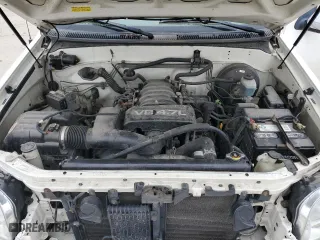 2005 Toyota Tundra SR5 with VIN 5TBET34195S485138, listed as a Copart auction lot 53000375 with 300,186 mi miles and Clean Title. Bid and sale history available at carsss.com. Image 11.