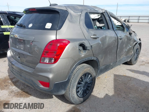 2021 Chevrolet Trax LS z VIN KL7CJKSB5MB307403, wystawiony jako IAAI lot #42060496 z przebiegiem 68 214 mil mil oraz . Historia ofert i sprzedaży dostępna na DreamBid. Obrazek 4.