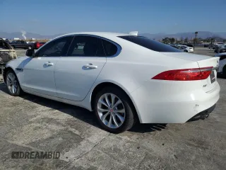 2018 Jaguar XF with VIN SAJBD4FN3JCY57700, listed as a Copart auction lot 42643035 with 67,909 mi miles and Salvage Title. Bid and sale history available at DreamBid. Image 2.
