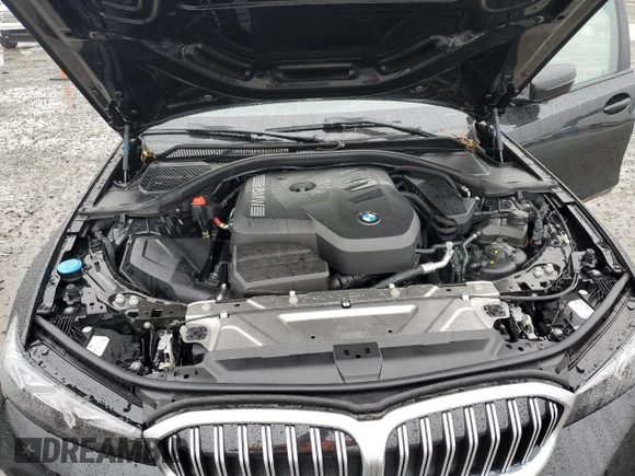 2025 BMW 3 Series 330i xDrive with VIN 3MW89CW02S8F06050, listed as a Copart auction lot 41817495 with 1,709 mi miles and Salvage Title. Bid and sale history available at carsss.com. Image 11.