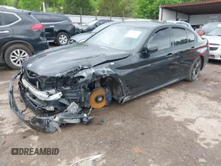 2019 BMW 5 Series M550i xDrive z VIN WBAJB9C53KB464754, wystawiony jako IAAI lot #42116407 z przebiegiem 156 418 mil mil oraz . Historia ofert i sprzedaży dostępna na DreamBid. Obrazek 2.