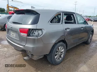 2017 Kia Sorento LX with VIN 5XYPGDA53HG316168, listed as a IAAI auction lot 42360314 with 89,628 mi miles and . Bid and sale history available at DreamBid. Image 4.
