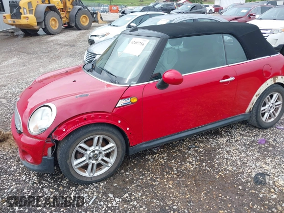 2011 MINI Convertible with VIN WMWZN3C55BT132820, listed as a IAAI auction lot 42407756 with Not provided miles and . Bid and sale history available at DreamBid. Image 6.