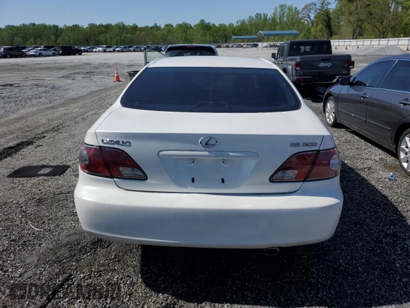 2002 Lexus ES 300 with VIN JTHBF30G620085501, listed as a Copart auction lot 52286685 with 156,495 mi miles and Salvage Title. Bid and sale history available at DreamBid. Image 6.