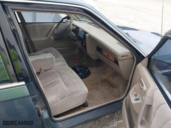 1995 Buick Century Special SJ with VIN 1G4AG55M7S6475441, listed as a IAAI auction lot 40215611 with 141,606 mi miles. Bid and sale history available at carsss.com. Image 5.