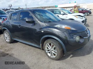 2011 Nissan Juke SL with VIN JN8AF5MR4BT009038, listed as a IAAI auction lot 41724975 with 178,280 mi miles. Bid and sale history available at carsss.com. Image 1.
