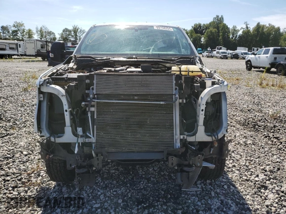 2022 Ford F-250 XL with VIN 1FTBF2B69NED42822, listed as a Copart auction lot 69758254 with 60,984 mi miles and Salvage title. Bid and sale history available at DreamBid. Image 5.