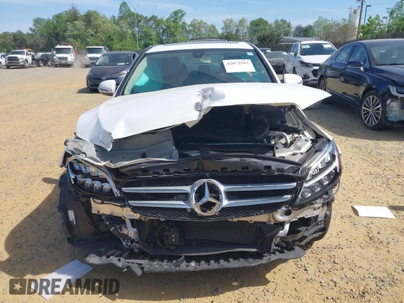 2019 Mercedes-Benz C 300 with VIN 55SWF8EB2KU316763, listed as a IAAI auction lot 42072583 with 61,664 mi miles and . Bid and sale history available at carsss.com. Image 13.