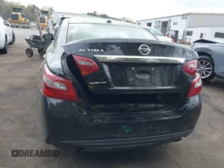 2018 Nissan Altima S with VIN 1N4AL3AP3JC195154, listed as a IAAI auction lot 41879582 with 160,162 mi miles and . Bid and sale history available at DreamBid. Image 6.