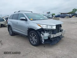 2019 Toyota Highlander SE с VIN 5TDKZRFH8KS317234, выставлен на аукционе IAAI как лот 42363119 с пробегом 66 365 миль миль и . История ставок и продаж доступна на DreamBid. Изображение 1.