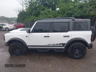 2023 Ford Bronco с VIN 1FMEE5DP6PLB75580, выставлен на аукционе IAAI как лот 42616341 с пробегом 23 098 миль миль и . История ставок и продаж доступна на DreamBid. Изображение 15.