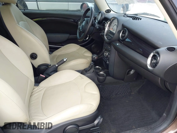 2011 MINI Hardtop S with VIN WMWSV3C50BTY10455, listed as a IAAI auction lot 42739230 with 54,998 mi miles and . Bid and sale history available at DreamBid. Image 5.