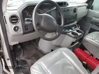 2009 Ford Econoline Passenger XL with VIN 1FBSS31L29DA36439, listed as a Copart auction lot 44384085 with 203,939 mi miles and Salvage title. Bid and sale history available at DreamBid. Image 8.