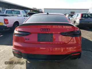 2021 Audi RS 5 z VIN WUANWAF5XMA901862, wystawiony jako Copart lot #64143363 z przebiegiem 19 022 mil mil oraz . Historia ofert i sprzedaży dostępna na DreamBid. Obrazek 6.