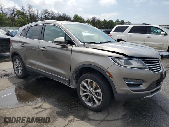 2017 Lincoln MKC Select z VIN 5LMCJ2D9XHUL46567, wystawiony jako Copart lot #64600175 z przebiegiem 65 089 mil mil oraz Szkoda całkowita • Salvage title. Historia ofert i sprzedaży dostępna na DreamBid. Obrazek 4.