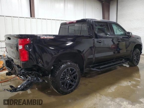 2022 Chevrolet Silverado 1500 LT Trail Boss with VIN 3GCUDFED1NG634831, listed as a Copart auction lot 50581235 with 7,105 mi miles and Salvage Title. Bid and sale history available at DreamBid. Image 3.